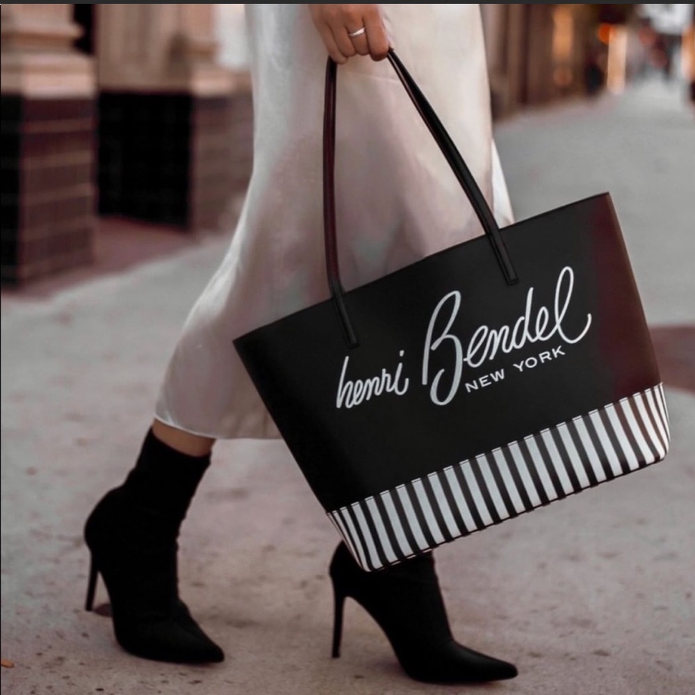 Henri Bendel NWT Black About Town Tote